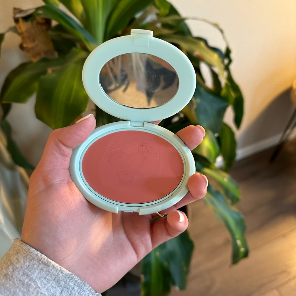 Tarte Sea Breezy blush in Sunset Peach